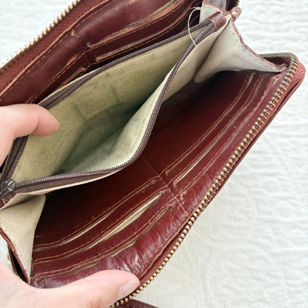 Res Ipsa Kilim Leather Clutch Accordion Wristlet Wallet